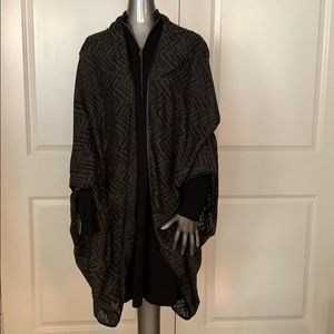 NWT Pure Energy Concept Sweater Grey Chevron